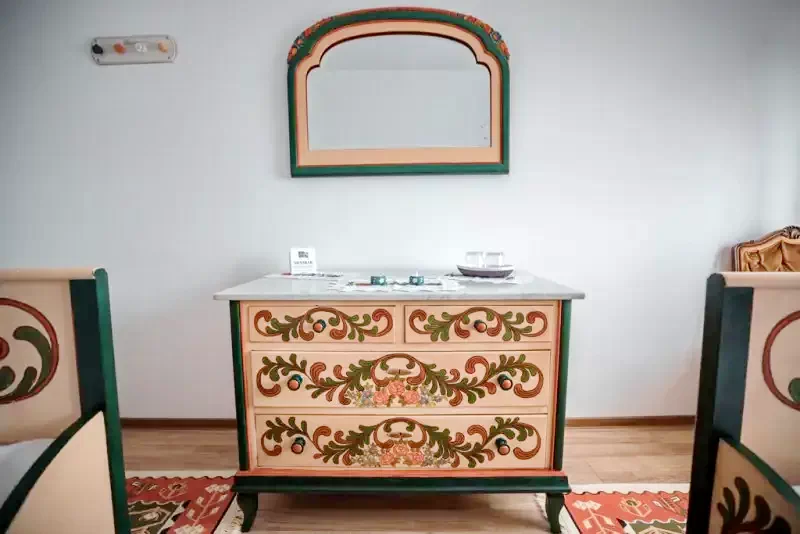 Sic Cazare | Motel (K1379-13) Imaginea poate fi supusă drepturilor de autor. Se recomandă contactarea titularului drepturilor.