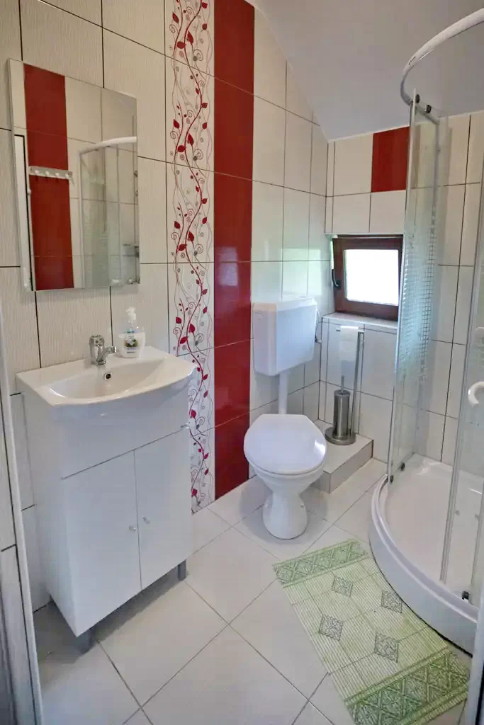 Sic Cazare | Motel (K1379-23) Imaginea poate fi supusă drepturilor de autor. Se recomandă contactarea titularului drepturilor.