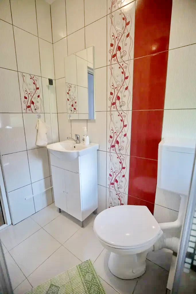 Sic Cazare | Motel (K1379-29) Imaginea poate fi supusă drepturilor de autor. Se recomandă contactarea titularului drepturilor.