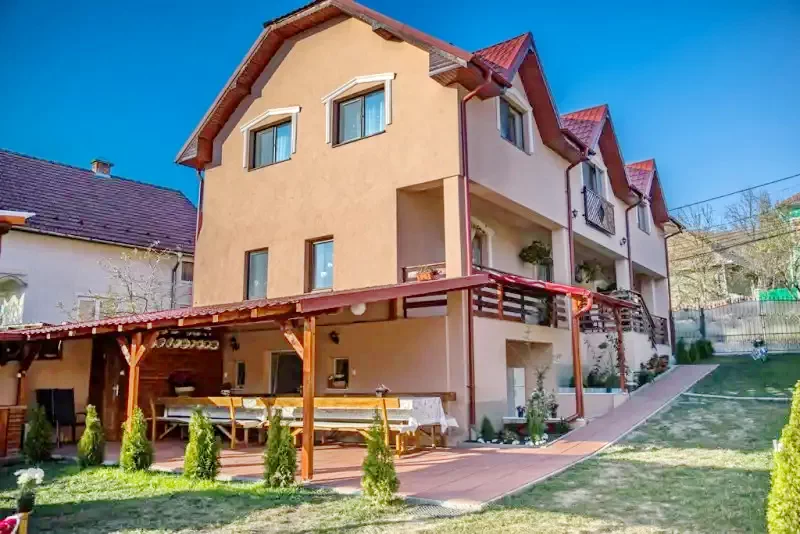 Szék Szállás | Motel (K1379-57) A kép szerzői jogvédelem alatt állhat. Javasolt a kapcsolatfelvétel a jog tulajdonossal.