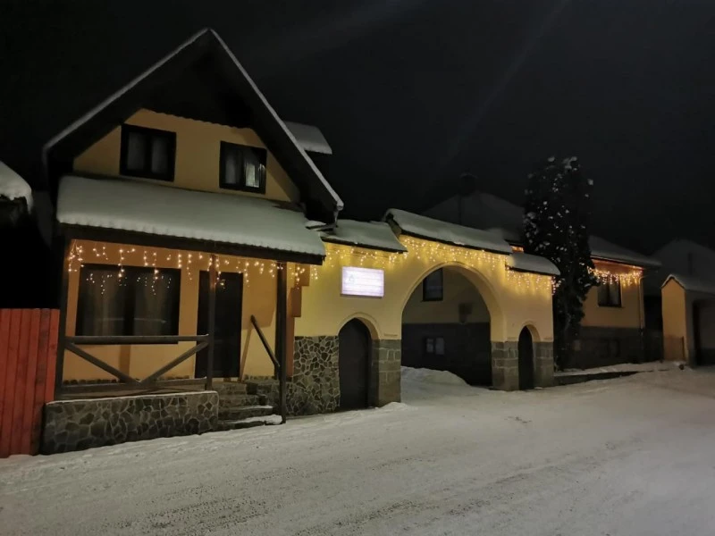 Căpâlnița Cazare | Motel (K0774-1) Imaginea poate fi supusă drepturilor de autor. Se recomandă contactarea titularului drepturilor.