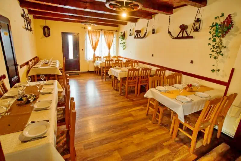 Căpâlnița Cazare | Motel (K0774-5) Imaginea poate fi supusă drepturilor de autor. Se recomandă contactarea titularului drepturilor.