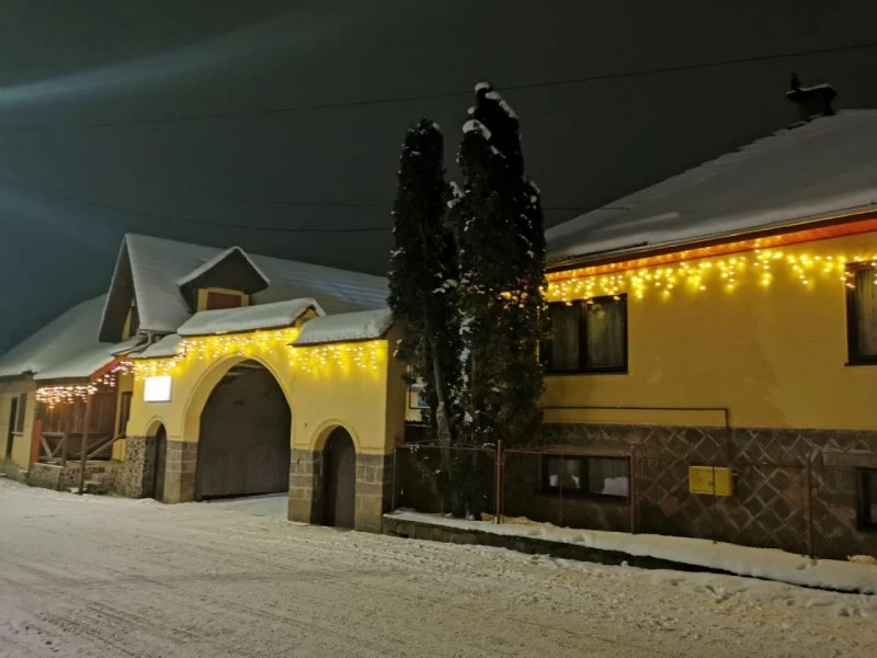 Căpâlnița Cazare | Motel (K0774-31) Imaginea poate fi supusă drepturilor de autor. Se recomandă contactarea titularului drepturilor.