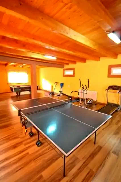 Băile Herculane Cazare | Motel (K0890-18) Imaginea poate fi supusă drepturilor de autor. Se recomandă contactarea titularului drepturilor.