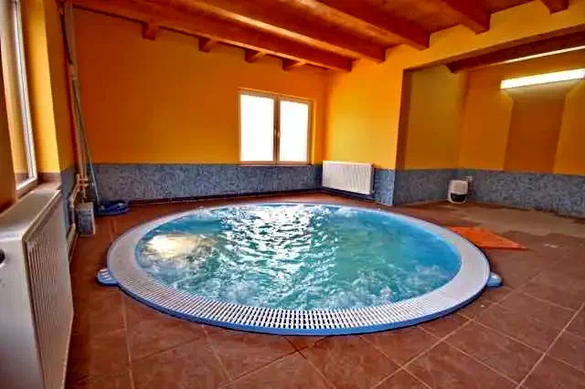 Băile Herculane Cazare | Motel (K0890-21) Imaginea poate fi supusă drepturilor de autor. Se recomandă contactarea titularului drepturilor.