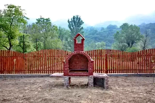 Băile Herculane Cazare | Motel (K0890-28) Imaginea poate fi supusă drepturilor de autor. Se recomandă contactarea titularului drepturilor.