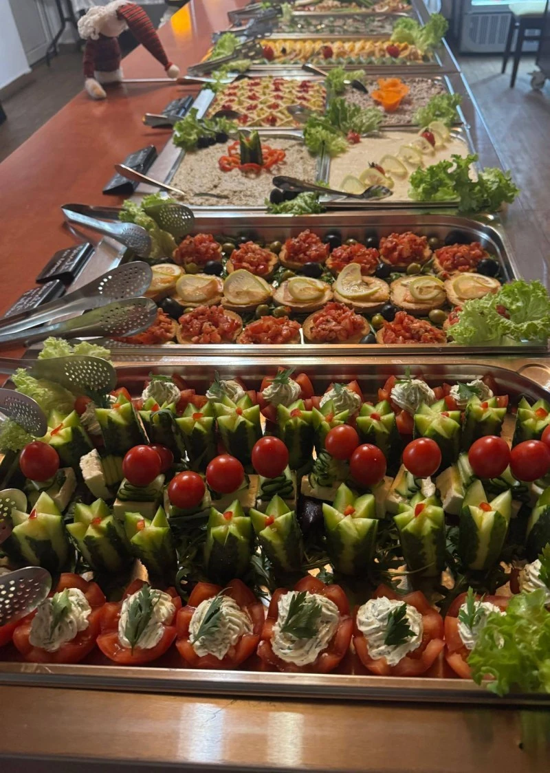 Herkulesfürdő Szállás | Motel (K0890-47) A kép szerzői jogvédelem alatt állhat. Javasolt a kapcsolatfelvétel a jog tulajdonossal.