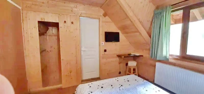 Rucăr Cazare | Hotel**** (K0125-19) Imaginea poate fi supusă drepturilor de autor. Se recomandă contactarea titularului drepturilor.