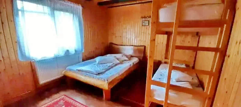 Rucăr Cazare | Hotel**** (K0125-31) Imaginea poate fi supusă drepturilor de autor. Se recomandă contactarea titularului drepturilor.