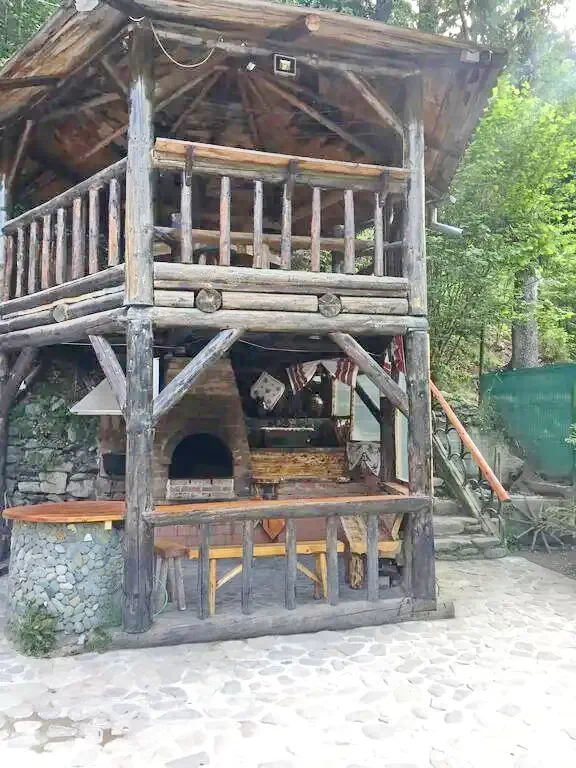 Rucăr Cazare | Hotel**** (K0125-46) Imaginea poate fi supusă drepturilor de autor. Se recomandă contactarea titularului drepturilor.