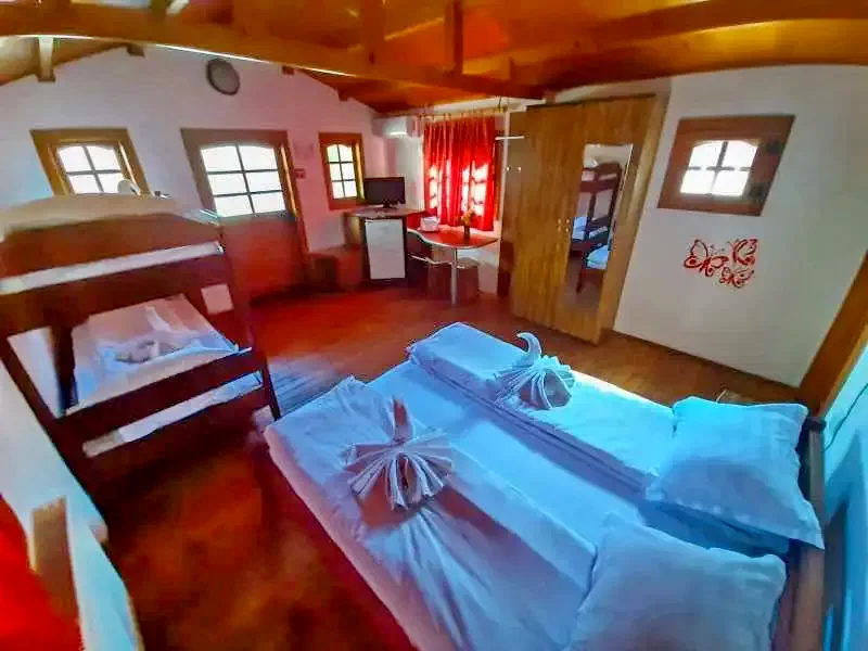 Szállás Băile Herculane - Pensiune Casa Ecologica*** | Herkulesfürdő - Casa Ecologica Panzió*** . A kép szerzői jogvédelem alatt állhat. Javasolt a kapcsolatfelvétel a jog tulajdonossal.