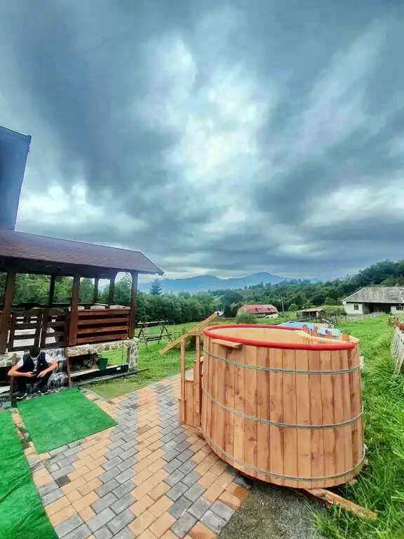 Óradna Szállás | Panzió (K1256-36) A kép szerzői jogvédelem alatt állhat. Javasolt a kapcsolatfelvétel a jog tulajdonossal. Óradna Szállás | Panzió (K1256-36) A kép szerzői jogvédelem alatt állhat. Javasolt a kapcsolatfelvétel a jog tulajdonossal.