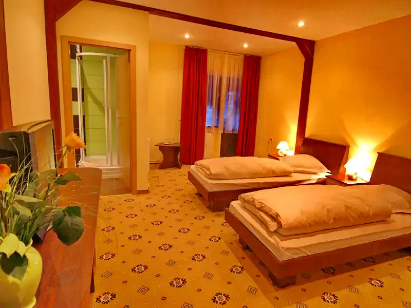 Predeal Cazare | Pensiune turistică (K0733-9) Imaginea poate fi supusă drepturilor de autor. Se recomandă contactarea titularului drepturilor.