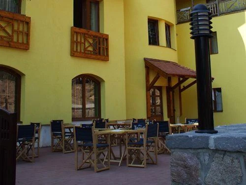 Băile Tușnad Cazare | Motel (K1157-10) Imaginea poate fi supusă drepturilor de autor. Se recomandă contactarea titularului drepturilor.