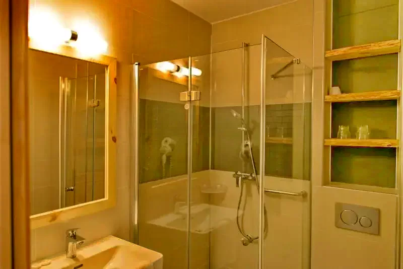 Tusnádfürdő Szállás | Motel (K1157-14) A kép szerzői jogvédelem alatt állhat. Javasolt a kapcsolatfelvétel a jog tulajdonossal.