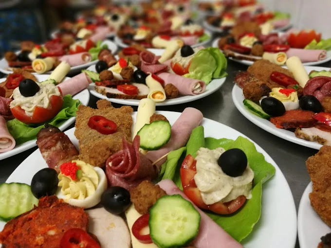 Băile Tușnad Cazare | Motel (K1157-23) Imaginea poate fi supusă drepturilor de autor. Se recomandă contactarea titularului drepturilor.