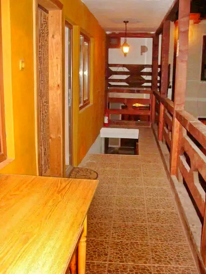 Zărnești Cazare | Motel (K0609-16) Imaginea poate fi supusă drepturilor de autor. Se recomandă contactarea titularului drepturilor.