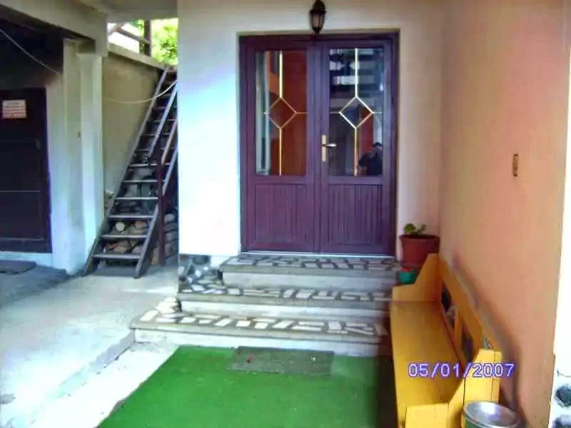 Zărnești Cazare | Motel (K0609-19) Imaginea poate fi supusă drepturilor de autor. Se recomandă contactarea titularului drepturilor.