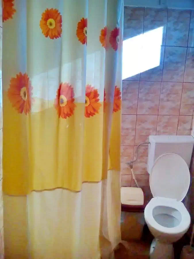 Zărnești Cazare | Motel (K0609-32) Imaginea poate fi supusă drepturilor de autor. Se recomandă contactarea titularului drepturilor.