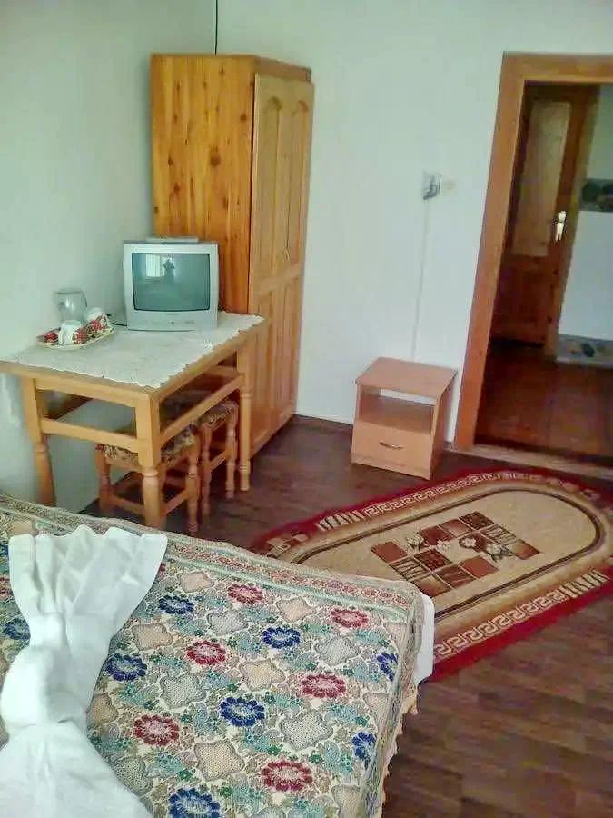 Zărnești Cazare | Pensiune (K0609-34) Imaginea poate fi supusă drepturilor de autor. Se recomandă contactarea titularului drepturilor.