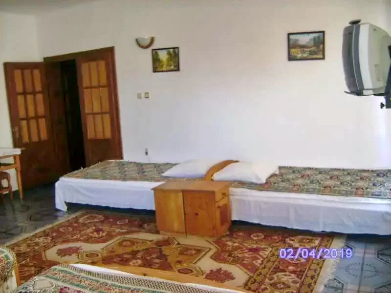 Zărnești Cazare | Motel (K0609-39) Imaginea poate fi supusă drepturilor de autor. Se recomandă contactarea titularului drepturilor.