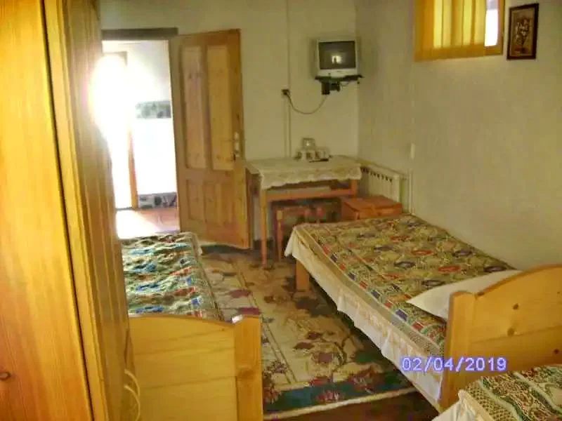 Zărnești Cazare | Motel (K0609-45) Imaginea poate fi supusă drepturilor de autor. Se recomandă contactarea titularului drepturilor.