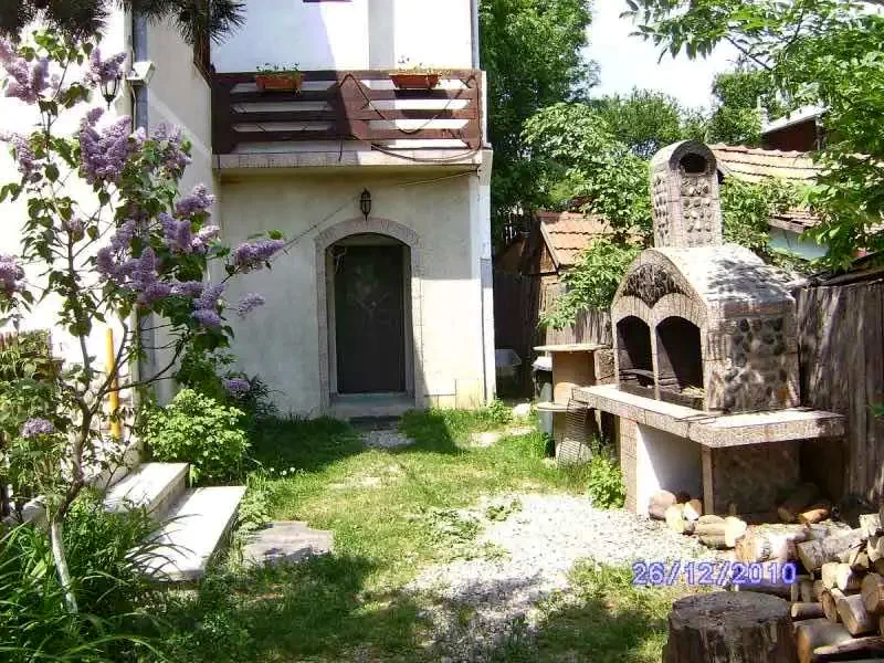 Zărnești Cazare | Pensiune (K0609-48) Imaginea poate fi supusă drepturilor de autor. Se recomandă contactarea titularului drepturilor.