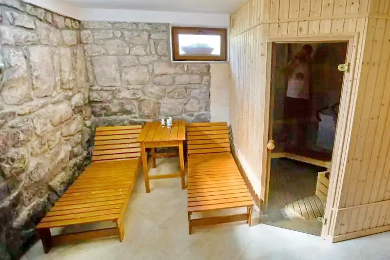 Malnaș-Băi Cazare | Motel (K1219-47) Imaginea poate fi supusă drepturilor de autor. Se recomandă contactarea titularului drepturilor.