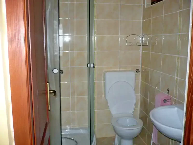 Căpâlnița Cazare | Motel (K0610-7) Imaginea poate fi supusă drepturilor de autor. Se recomandă contactarea titularului drepturilor.