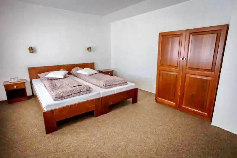 Kápolnásfalu Szállás | Motel (K0610-25) A kép szerzői jogvédelem alatt állhat. Javasolt a kapcsolatfelvétel a jog tulajdonossal.