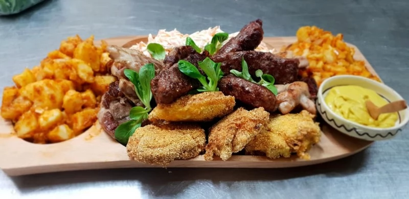 Alba Iulia Cazare | Pensiune turistică (K1176-67) Imaginea poate fi supusă drepturilor de autor. Se recomandă contactarea titularului drepturilor.