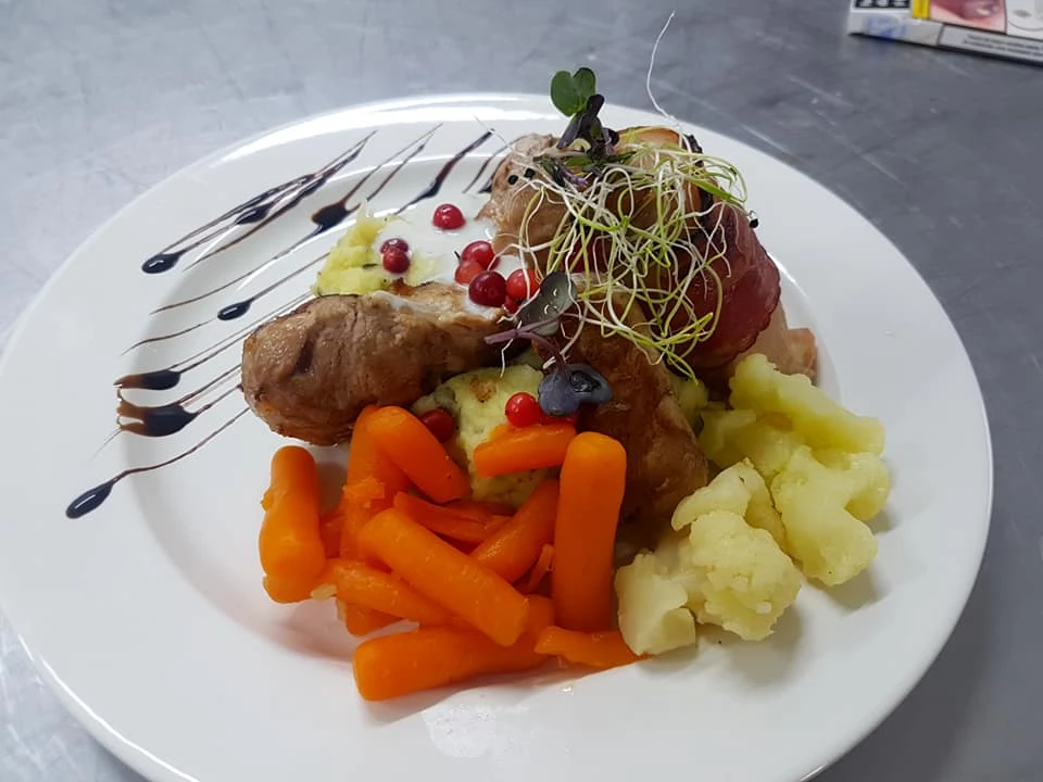 Gyulafehérvár Szállás | Turisztikai panzió (K1176-68) A kép szerzői jogvédelem alatt állhat. Javasolt a kapcsolatfelvétel a jog tulajdonossal.