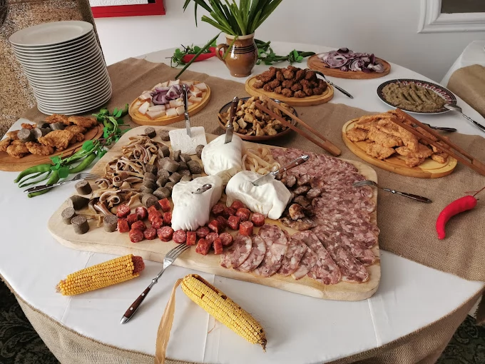 Alba Iulia Cazare | Pensiune turistică (K1176-81) Imaginea poate fi supusă drepturilor de autor. Se recomandă contactarea titularului drepturilor.