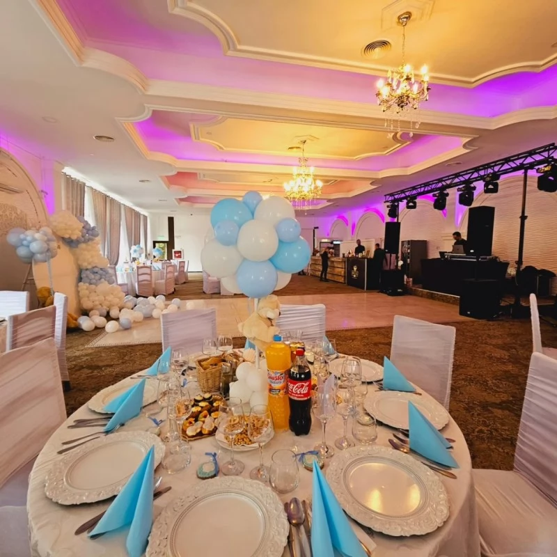 Alba Iulia Cazare | Pensiune turistică (K1176-85) Imaginea poate fi supusă drepturilor de autor. Se recomandă contactarea titularului drepturilor.