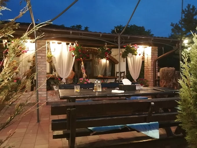 Alba Iulia Cazare | Pensiune turistică (K1176-99) Imaginea poate fi supusă drepturilor de autor. Se recomandă contactarea titularului drepturilor.