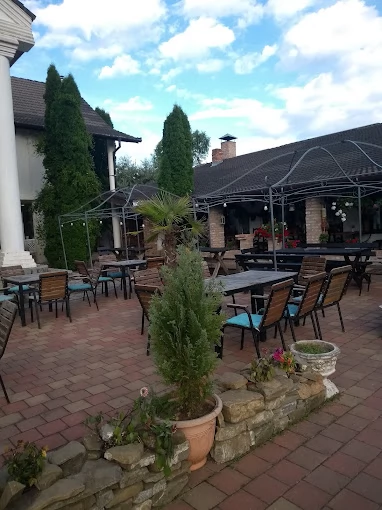 Gyulafehérvár Szállás | Turisztikai panzió (K1176-109) A kép szerzői jogvédelem alatt állhat. Javasolt a kapcsolatfelvétel a jog tulajdonossal.