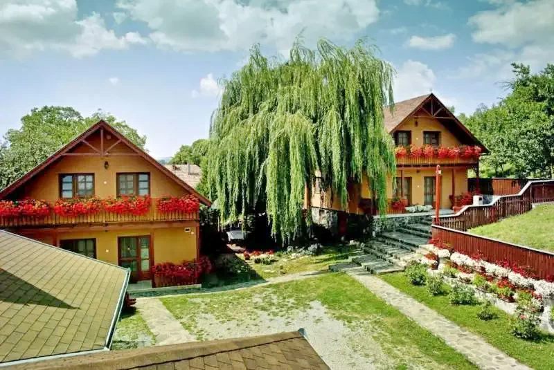 Cazare Zetea - Cabana Botond | Zetelaka - Botond Ház. Imaginea poate fi supusă drepturilor de autor. Se recomandă contactarea titularului drepturilor.