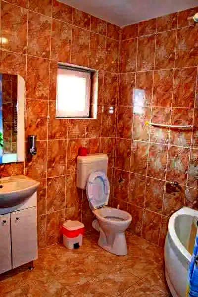 Moieciu de Jos Cazare | Motel (K0935-48) Imaginea poate fi supusă drepturilor de autor. Se recomandă contactarea titularului drepturilor.