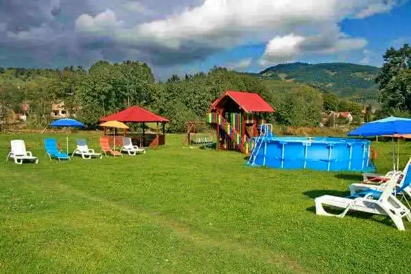 Moieciu de Jos Cazare | Motel (K0935-57) Imaginea poate fi supusă drepturilor de autor. Se recomandă contactarea titularului drepturilor.