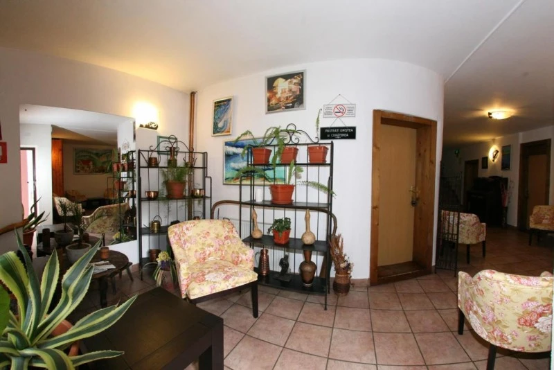 Băile Herculane Cazare | Pensiune (K0881-8) Imaginea poate fi supusă drepturilor de autor. Se recomandă contactarea titularului drepturilor.