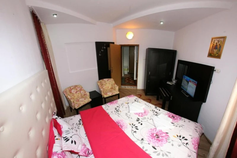 Herkulesfürdő Szállás | Motel (K0881-38) A kép szerzői jogvédelem alatt állhat. Javasolt a kapcsolatfelvétel a jog tulajdonossal.