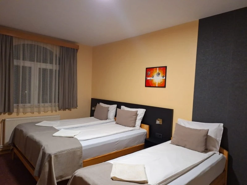 Gyergyóditró Szállás | Motel (K1515-18) A kép szerzői jogvédelem alatt állhat. Javasolt a kapcsolatfelvétel a jog tulajdonossal.