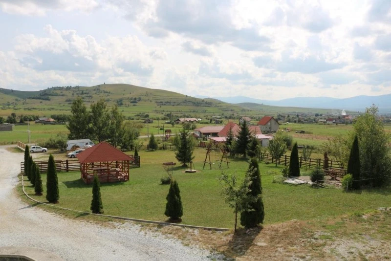 Gyergyóditró Szállás | Motel (K1515-43) A kép szerzői jogvédelem alatt állhat. Javasolt a kapcsolatfelvétel a jog tulajdonossal.