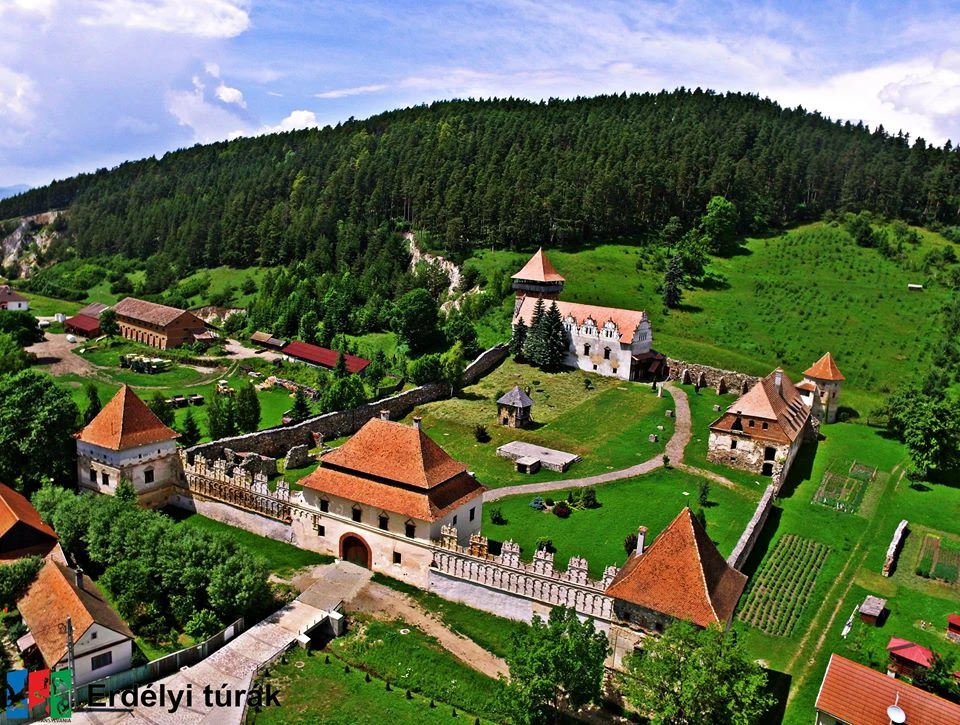 Gyergyóditró Szállás | Motel (K1515-48) A kép szerzői jogvédelem alatt állhat. Javasolt a kapcsolatfelvétel a jog tulajdonossal.