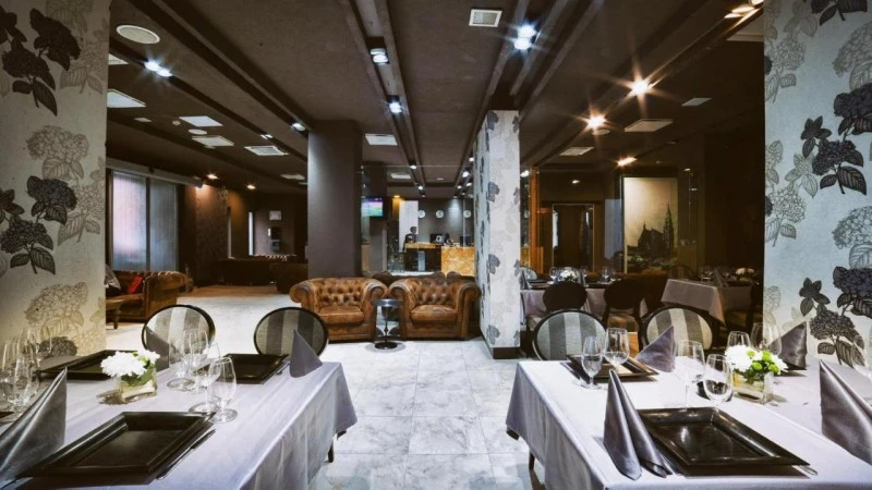 Cluj-Napoca Cazare | Hotel**** (K1526-2) Imaginea poate fi supusă drepturilor de autor. Se recomandă contactarea titularului drepturilor.