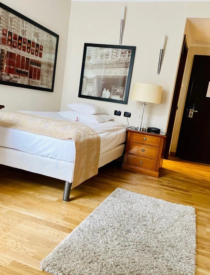 Cluj-Napoca Cazare | Hotel**** (K1526-17) Imaginea poate fi supusă drepturilor de autor. Se recomandă contactarea titularului drepturilor.