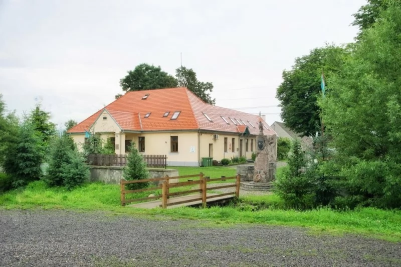 Șumuleu Ciuc, Miercurea Ciuc Cazare | Casă de oaspeți (K1504-59) Imaginea poate fi supusă drepturilor de autor. Se recomandă contactarea titularului drepturilor. Șumuleu Ciuc, Miercurea Ciuc Cazare | Casă de oaspeți (K1504-59) Imaginea poate fi supusă drepturilor de autor. Se recomandă contactarea titularului drepturilor.