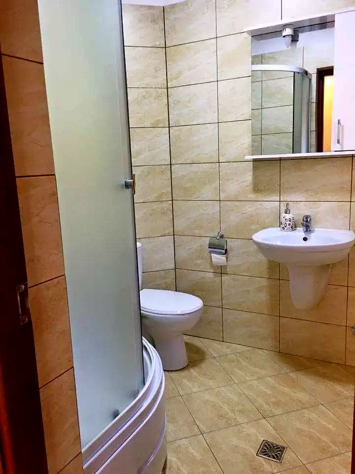 Borșa Cazare | Motel (K0982-24) Imaginea poate fi supusă drepturilor de autor. Se recomandă contactarea titularului drepturilor.