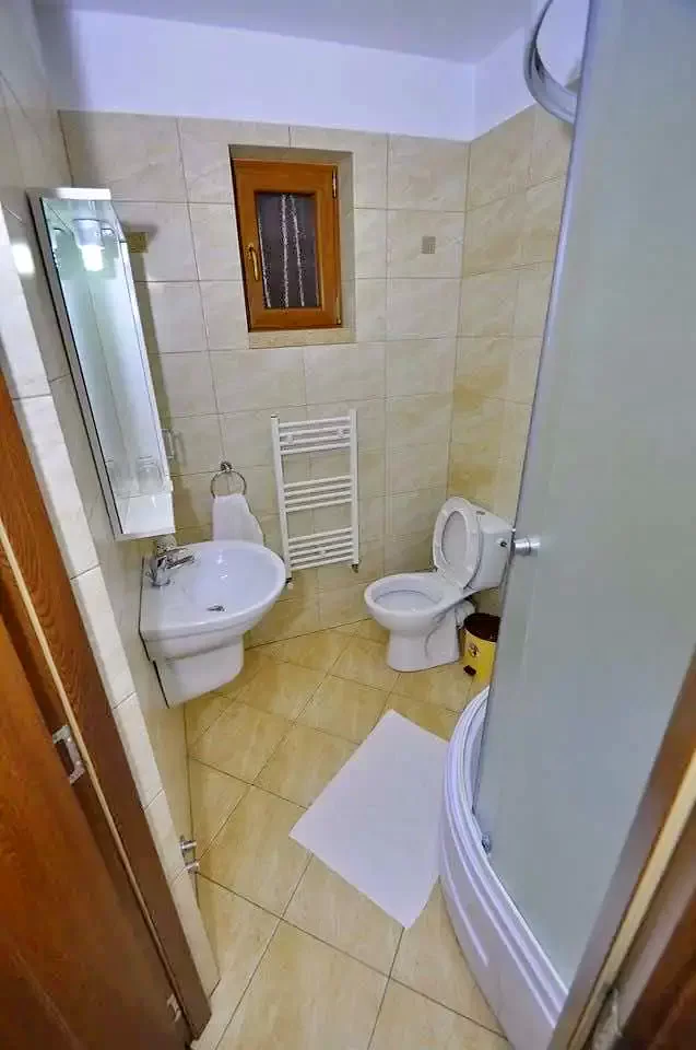 Borșa Cazare | Motel (K0982-32) Imaginea poate fi supusă drepturilor de autor. Se recomandă contactarea titularului drepturilor.