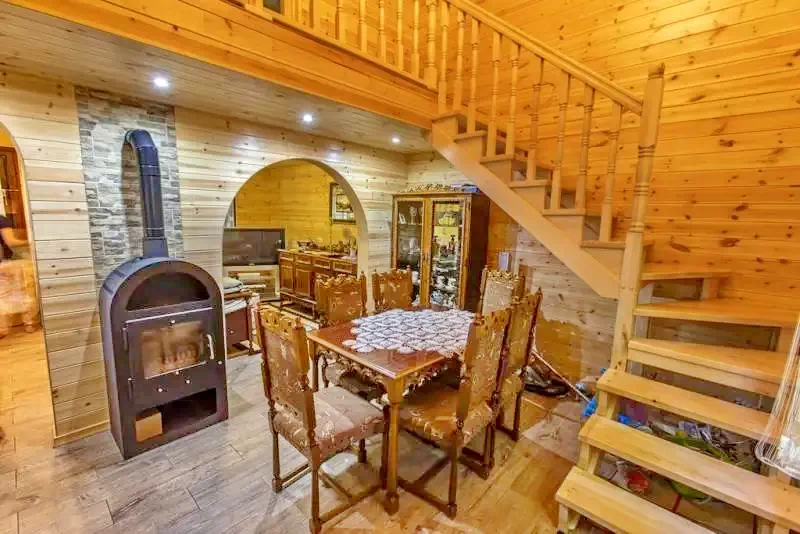 Izvoru Mureșului Cazare | Cabană (K0468-3) Imaginea poate fi supusă drepturilor de autor. Se recomandă contactarea titularului drepturilor. Izvoru Mureșului Cazare | Cabană (K0468-3) Imaginea poate fi supusă drepturilor de autor. Se recomandă contactarea titularului drepturilor.